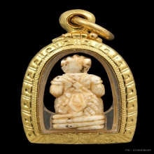 “หนุมานเมืองนนท์”หลวงพ่อกุหลาบ ใหญ่สว่างอารมณ์