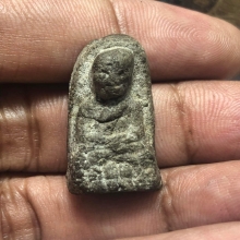 หลวงปู่ทวด พิมพ์พระรอด ปี2497 ดาราในหนังสือ2เล่มใหญ่