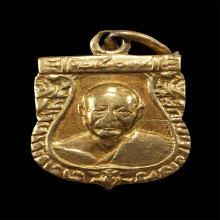 หลวงพ่อเงิน วัดดอนยายหอม