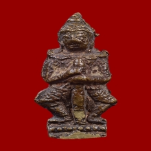 ท้าวเวสสุวรรณ พิมพ์ฐานบัวเม็ดท่านเจ้าคุณศรี(สนธิ์)วัดสุทัศน์