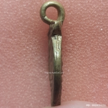 เหรียญหล่อโบราณพิมพ์สองหน้าหลวงพ่ออิ่ม วัดหัวเขา สุพรรณบุรี