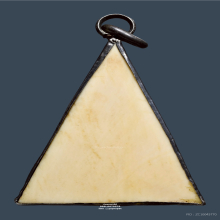 พระนางพญางาแกะ หลวงพ่อมุ่ย วัดดอนไร่ จับขอบเงินโบราณ