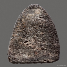 หลวงพ่อทวดเนื้อว่านรุ่นแรกปี2497พิมพ์ใหญ่C [ไหล่จุด]