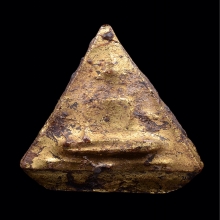 พระนางพญาขาโต๊ะ กรุวัดสุวรรณาราม