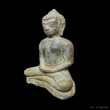 พระพุทธรูปศิลปะหริภุญชัย เนื้อสำริด