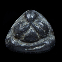 พระปิดตาหลวงพ่อโต วัดเนินสุทธาวาส ชลบุรี