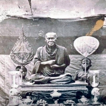 สมเด็จเผ่าพิมพ์อกร่องหูบายศรี วัดบางขุพรหม ปี2495 ไม่ตัดปีก