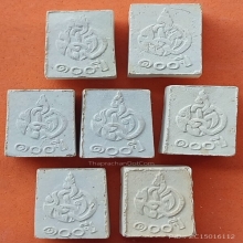 พระของขวัญ รุ่น 5 ( พระธรรมกาย ) ปี 27 มีซองเดิมทุกองค์