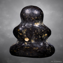 พระปิดตาหลวงพ่อทองสุขวัดสะพานสูง พิมพ์ชลูดหมวกกันน็อค