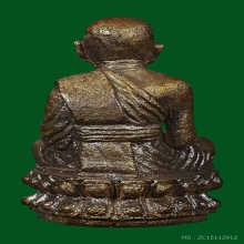 รูปหล่อทูลเกล้าปี 30 จมูกโด่ง ผิวขึ้นน้ำทองทั้งองค์+กล่อง