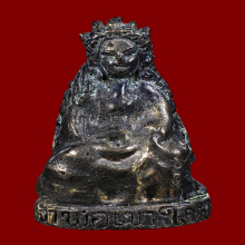 รูปหล่อเจ้าพ่อเขาใหญ่ เกาะสีชัง