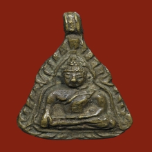 เหรียญหล่อรุ่นแรก หลวงพ่อเพชร วัดท่าหลวง พิจิตร พิมพ์จอบใหญ่