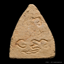 พระพุทโธน้อย พิมพ์เล็ก หน้าตุ๊กตา เนื้อดิน กรอบกระจก