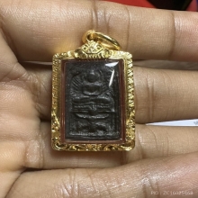 หลวงปู่ศุข พิมพ์ทรงครุฑ 