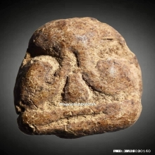 พระปิดตาหลวงพ่อปาน วัดเคลือวัลย์ พิมพ์โบราณ