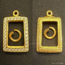 ตลับเพชรแบ่งปันสำหรับคนเอาไว้ใช้ครับใส่พิมพ์สี่เหลี่ยมปู่ศุข