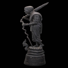 หลวงพ่อทวด รุ่นโปรดสัตว์ 12 นิ้ว