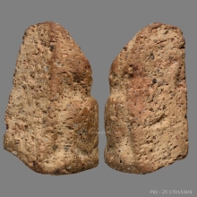 พระนางพญา กรุวัดนางพญา พิมพ์อกนูนเล็ก