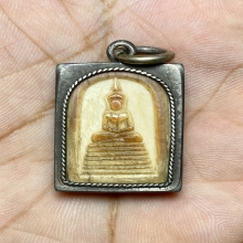 สมเด็จคะแนน หลวงพ่อหอม วัดชากหมาก