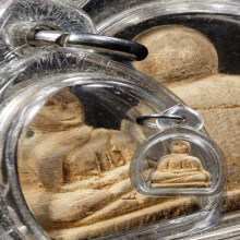 รูปหล่อไม้แกะ ลป.ทิม ขนาดห้อยคอบูชา 