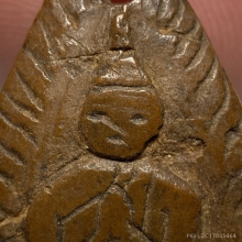 พระพุทธพนมมือ กะลาแกะ หลวงปู่รอด วัดบางน้ำวน 