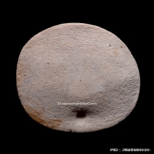 พระผงนางกวักพิมพ์ไข่ปลาจุด หลวงปู่เผือก วัดกิ่งแก้ว ปี 2496