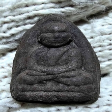 ว่าน 80 ปี อ.นอง พิมพ์ใหญ่ ตะกรุดเงิน ล่ำใหญ่ หน้าตาเจน