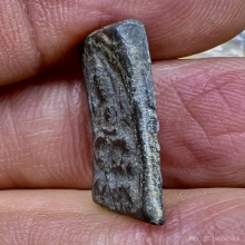 พระสี่เหลี่ยมเนื้อชินตะกั่ว มะขามเฒ่าข้างยันต์อุ สวยเดิม ๆ