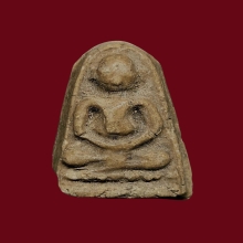 พระเพชรกลับ ท่านเจ้าคุณทักษิณ วัดใต้ เนื้อผง