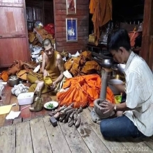 รูปหล่อโบราณเบตง (อีสาน) หลวงปู่มหาศิลา สิริจันโท