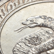 เหรียญนามปีรุ่นแรก ปีมะเส็ง เนื้อเงิน