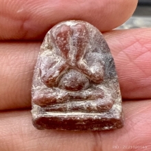 ปิดตาหินว่านสบู่เลือด หลังจารย์ สวยเดิมๆ