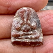 ปิดตาหินว่านสบู่เลือด หลังจารย์ สวยเดิมๆ