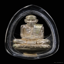 รูปหล่อรุ่นแรก เนื้อเงินพดด้วง หลวงปู่กาหลง เขี้ยวแก้ว