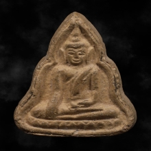 พระหลวงพ่อโบสถ์น้อย วัดอัมรินทร์ รุ่นแรก พ.ศ.๒๔๘๘ เนื้อดิน