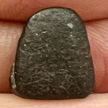 ปิดตาผงคลุกรัก ขนาดเล็กเก่ามากแห้งๆ ผงจัดดูง่าย สมบูรณ์