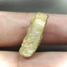 พระกรุวัดเงินคลองเตย พิมพ์สมาธิ เล็บมือ