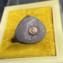 รูปหล่อหลวงปู่ดุลย์ รุ่นแรก ปี 2525 