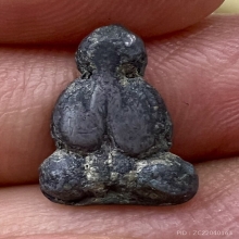 ปิดตาพ่อเดิม ตะกั่วสองหน้า นิยมหายาก ปี2482ดูง่ายแท้นับหนึ่ง