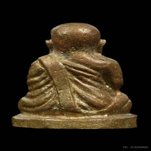 รูปหล่อหลวงพ่อเงินรุ่นช้างคู่ปี 2526 บล็อกแตกนิยม