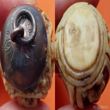 หนุมานเฝ้าถ้ำ แกะเป็นหนุมาน 4 ตัว เฝ้าอยู่ในถ้ำ 1 ตัว 