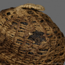 ลูกอมถักเชือก หลวงพ่อปลอด วัดปากทะเล