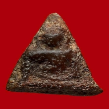 พระนางพญา พิมพ์สังฆาฏิ กรุวัดนางพญา จ.พิษณุโลก