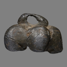 ปิดตาพวงชมพู่ หลวงพ่อดำ วัดกุฎิ พิมพ์พวงห้า