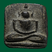 พระเนื้อผงคลุกรักหลวงพ่อบุญใหญ่