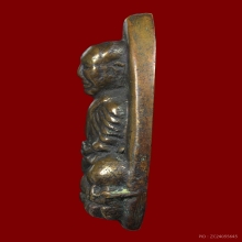 พระหลวงปู่ทวด วัดช้างให้ พิมพ์เตารีด A ปี2505