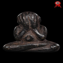 พระปิดตาเนื้อผงคลุกลักเก่า ไม่ทราบที่ สภาพสวย เนื้อจัดมาก