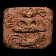 หลวงพ่อปาน วัดบางนมโค พิมพ์ขี่ไก่หางห้าเส้น