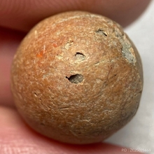 ลูกอมเนื้อดินเผา หลวงพ่อโหน่ง วัดคลองมะดัน 