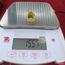 ตลับทองใส่พระหลวงปู่ทวด พิมพ์หลังหนังสือเล็ก